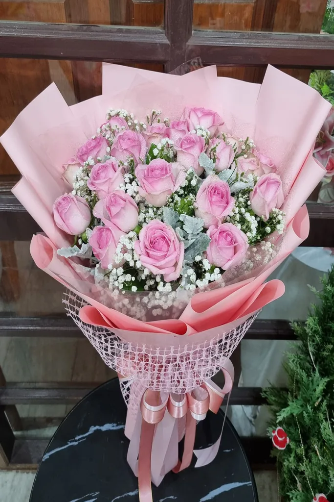 ช่อดอกกุหลาบสีชมพู