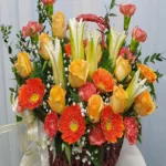 กระเช้าดอกไม้สีส้ม