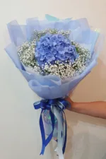 ช่อดอกไม้สีฟ้า