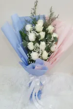 ช่อดอกกุหลาบขาว