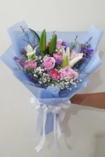 ช่อรวมดอกลิลลี่กุหลาบ