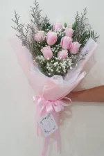 ช่อดอกกุหลาบสีชมพู