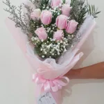 ช่อดอกกุหลาบสีชมพู