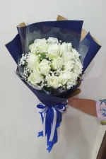 ช่อดอกกุหลาบสีขาว