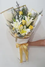 ช่อดอกลิลลี่สีเหลือง