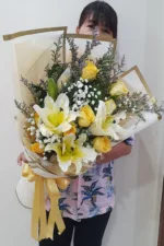 ช่อดอกลิลลี่เหลือง