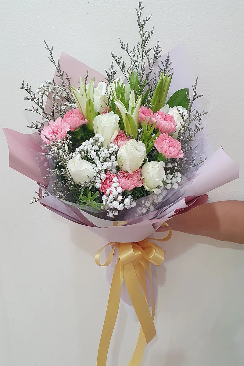 ช่อดอกไม้โทนสีสดใส