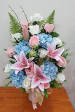 แจกันดอกไม้ประดิษฐ์