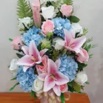 แจกันดอกไม้ประดิษฐ์