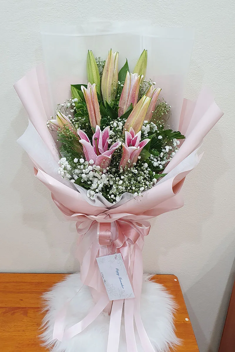 ช่อดอกลิลลี่สีชมพู ช่อดอกลิลลี่ชมพู8ดอก