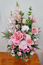 แจกันดอกไม้ประดิษฐ์สีชมพู