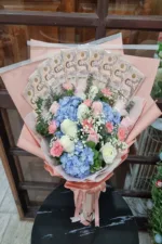 ช่อเรียงแบงค์ในช่อดอกไม้สด