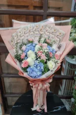 ช่อเรียงแบงค์ในช่อดอกไม้สด