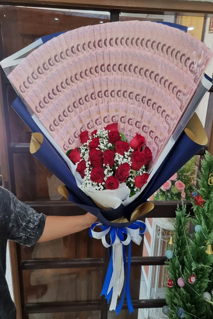 ช่อเรียงแบงค์ร้อย100ใบ