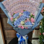 ช่อเรียงแบงค์ในช่อดอกไม้สด