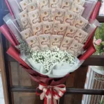 ช่อแบงค์พันเรียงในช่อดอกไม้