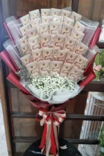 ช่อแบงค์พันเรียงในช่อดอกไม้