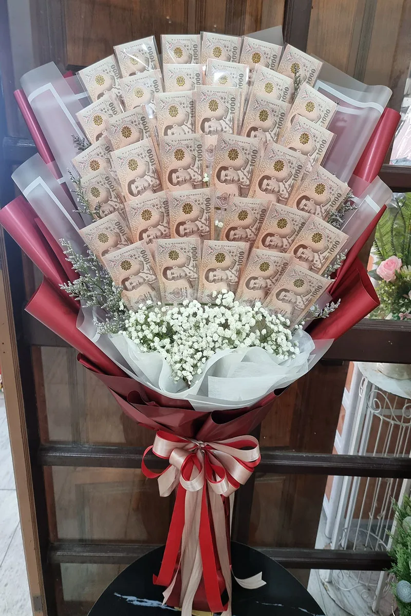 ช่อแบงค์พันเรียง50ใบ ช่อแบงค์พันเรียงในช่อดอกไม้