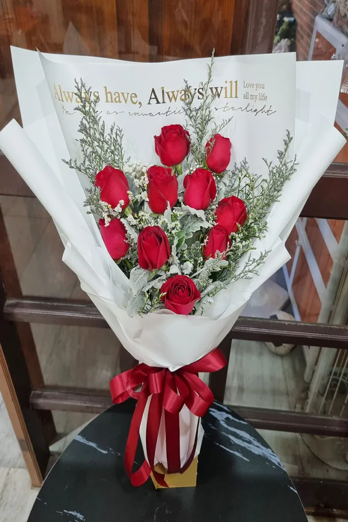 ช่อดอกกุหลาบแดง10ดอก