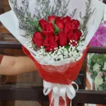 ช่อดอกกุหลาบแดง12ดอก