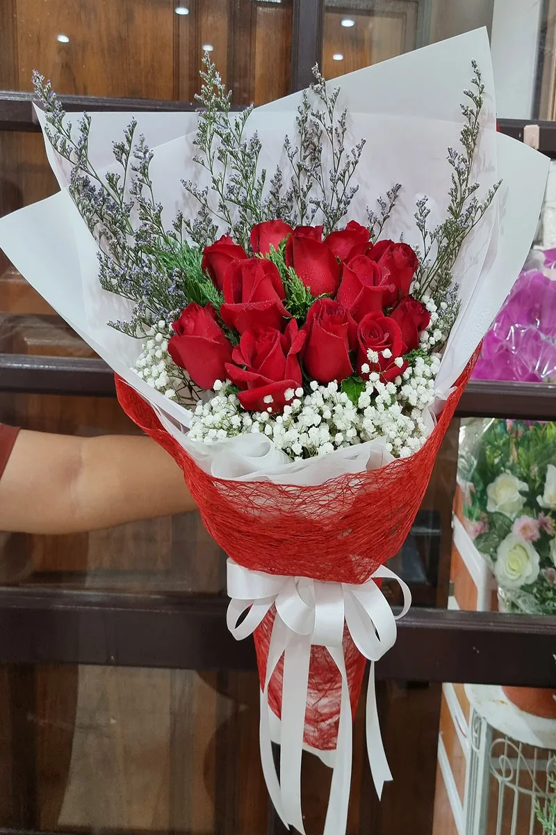 ช่อดอกกุหลาบแดง12ดอก