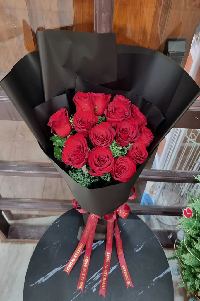 ช่อดอกกุหลาบแดง14ดอก