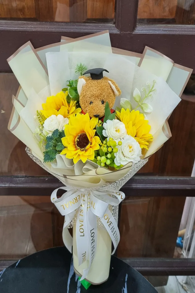 ช่อดอกไม้ประดิษฐ์ช่อปัจฉิม