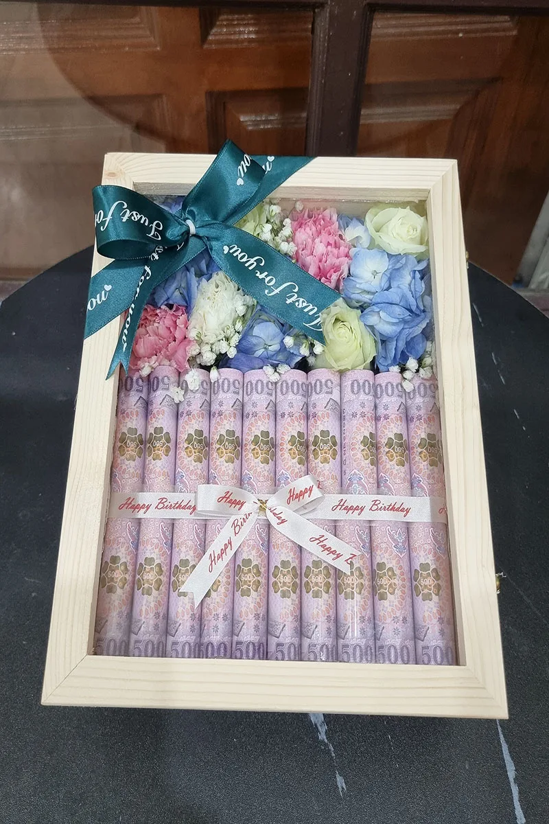 กล่องดอกไม้แบงค์