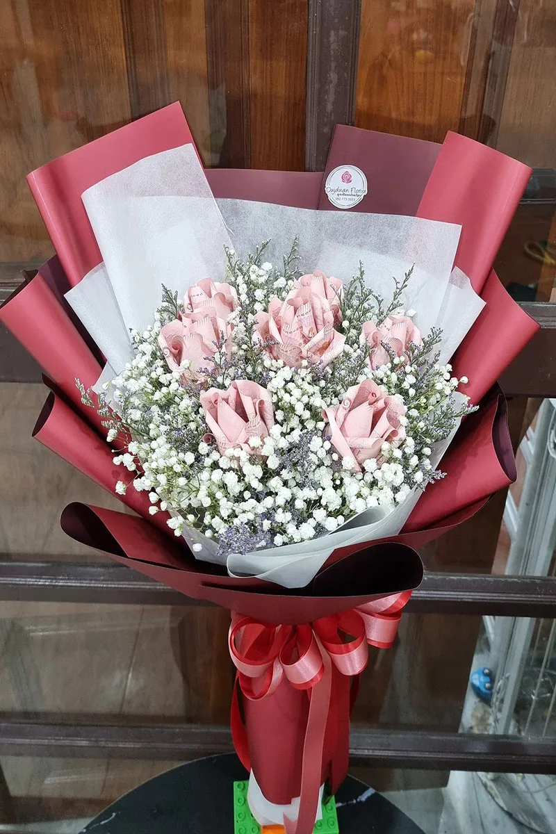 ช่อแบงค์พับดอกกุหลาบ ช่อแบงค์ร้อยพับดอกกุหลาบ5ดอก