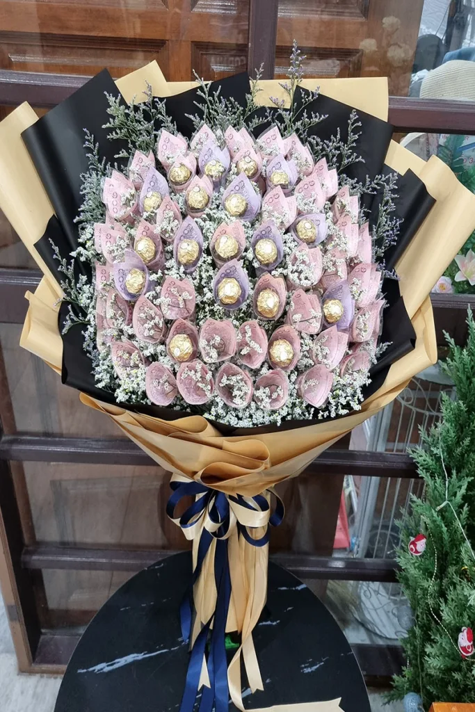 ช่อแบงค์ม้วนทำดอกไม้