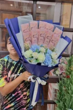 ช่อเรียงแบงค์ดอกไม้ประดิษฐ์สีฟ้า