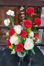 แจกันดอกไม้ประดิษฐ์