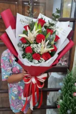 ช่อดอกไม้สสีแดง