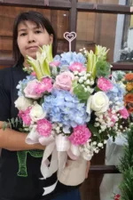 แจกันดอกไม้สดสีหวาน