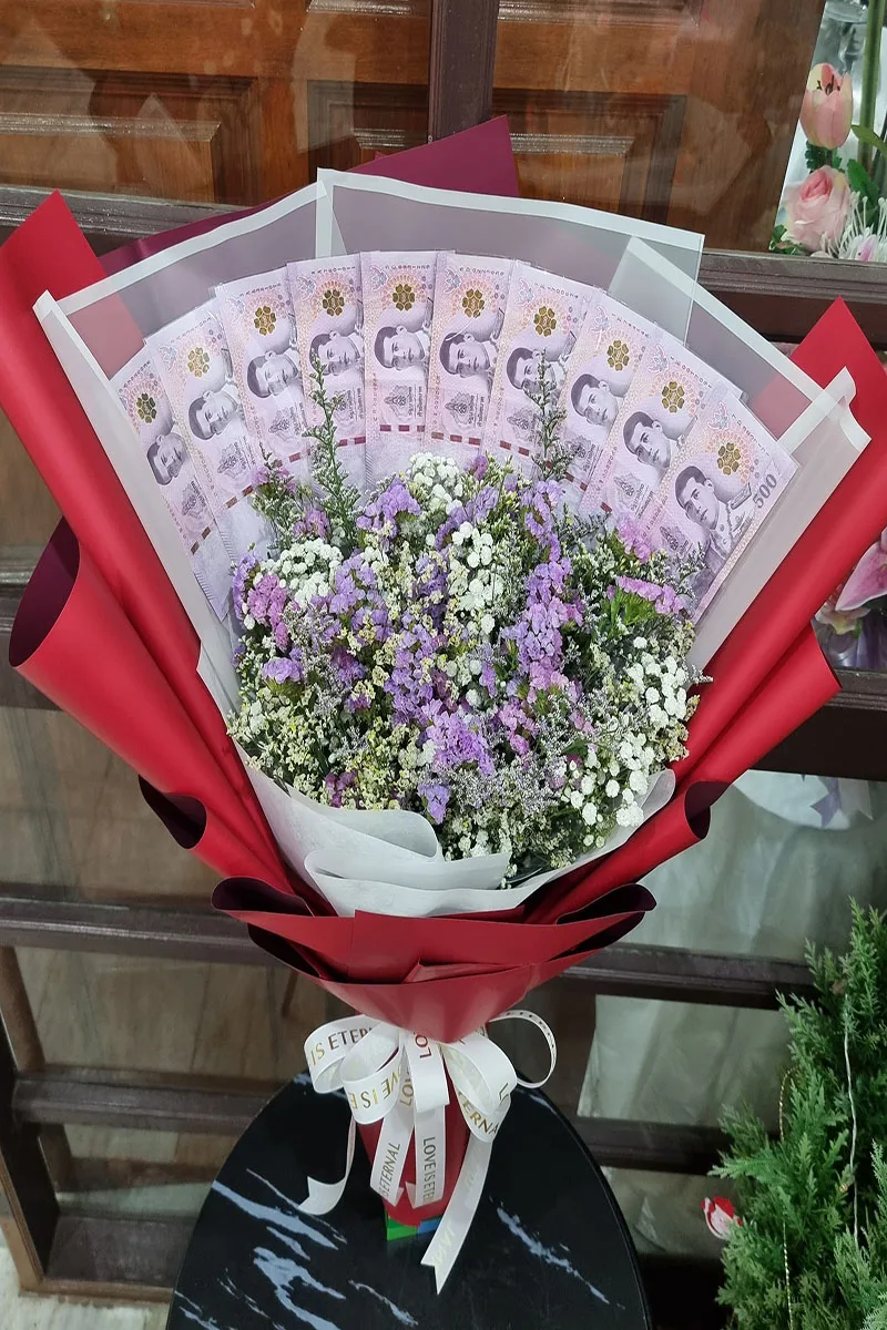 ช่อดอกไม้สดเรียงแบงค์