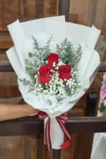 ช่อดอกกุหลาบแดง3ดอก