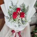 ช่อดอกกุหลาบแดง3ดอก