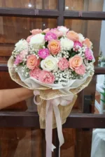 ช่อดอกไม้สด สีชมพู