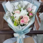 ช่อดอกไม้ประดิษฐ์สีฟ้า