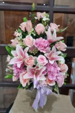 แจกันดอกไม้ปลอมแต่งร้าน