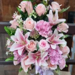 แจกันดอกไม้ประดิษฐ์ทรงสูง