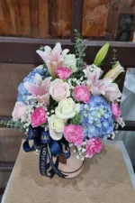 แจกันดอกไม้สดคละสี