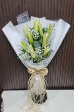 ช่อดอกลิลลี่ขาว