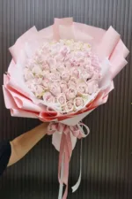 ช่อดอกกุหลาบสีชมพู