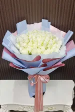 ช่อดอกกุหลาบขาว