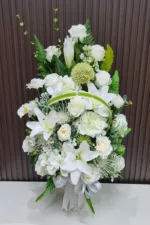 แจกันดอกไม้ประดิษฐ์