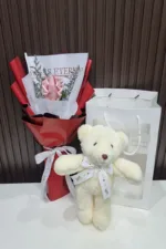 ช่อแบงค์พับดอกกับตุ๊กตาน่ารัก