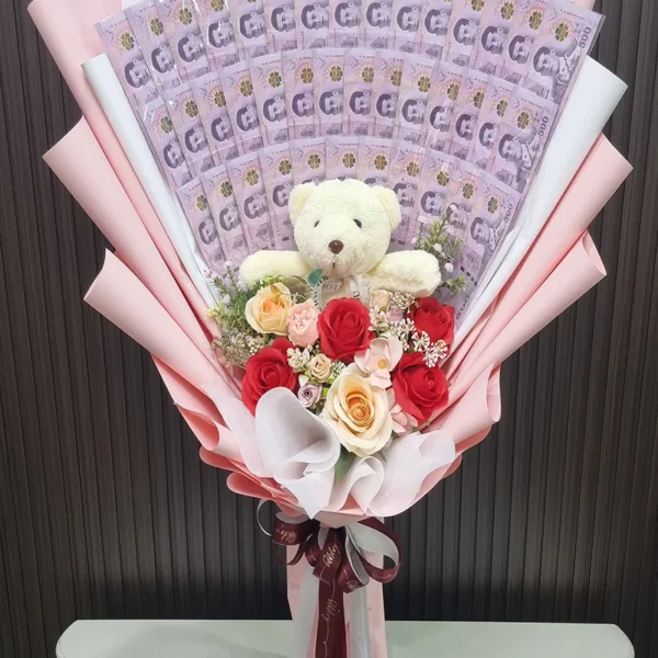 ช่อเรียงแบงค์500กับตุ๊กตา