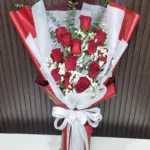 ช่อดอกกุหลาบแดง12ดอก