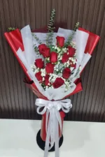 ช่อดอกกุหลาบแดง12ดอก